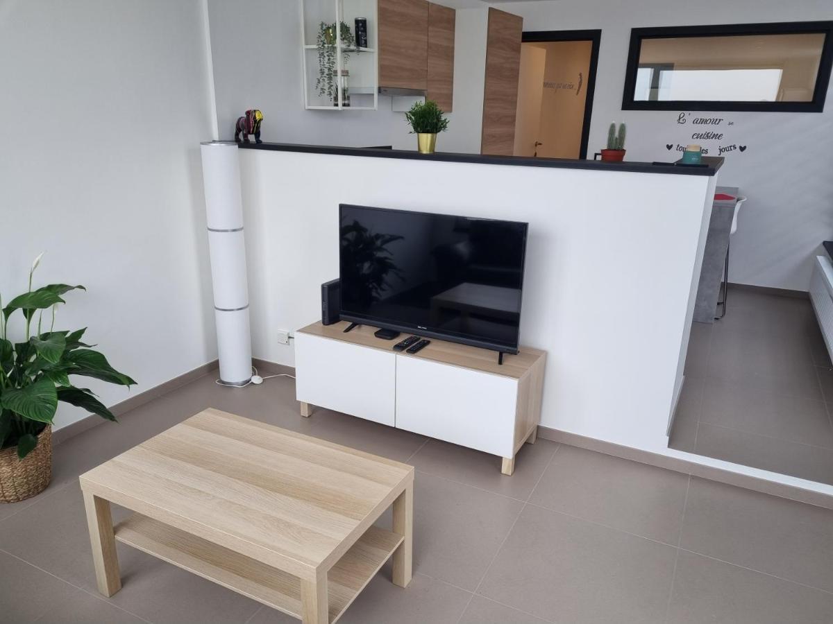 Maisonnette Entierement Renovee Givet Exterior foto